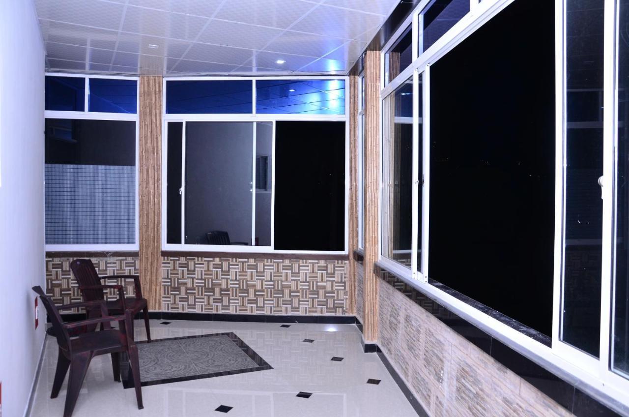 Kandyan Feel Free Homestay Luaran gambar