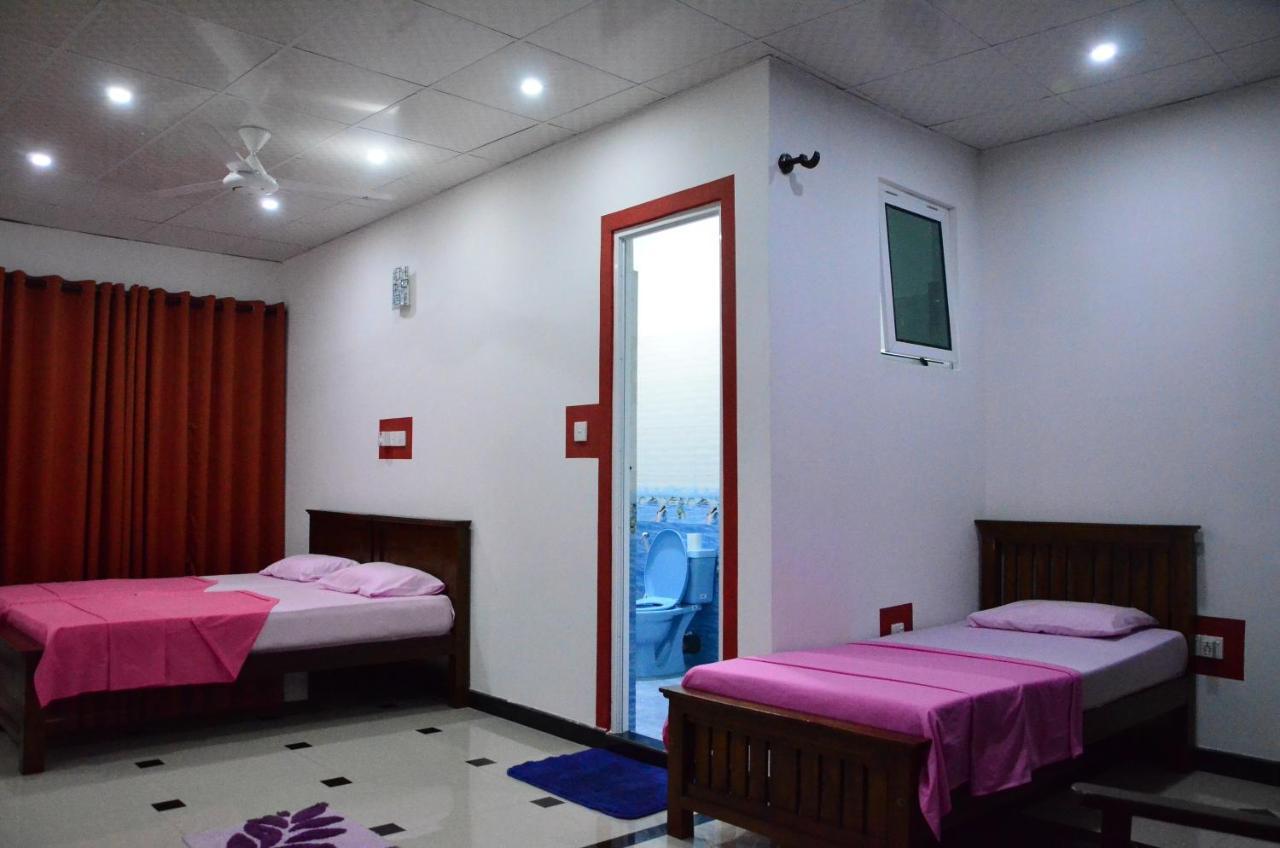 Kandyan Feel Free Homestay Luaran gambar