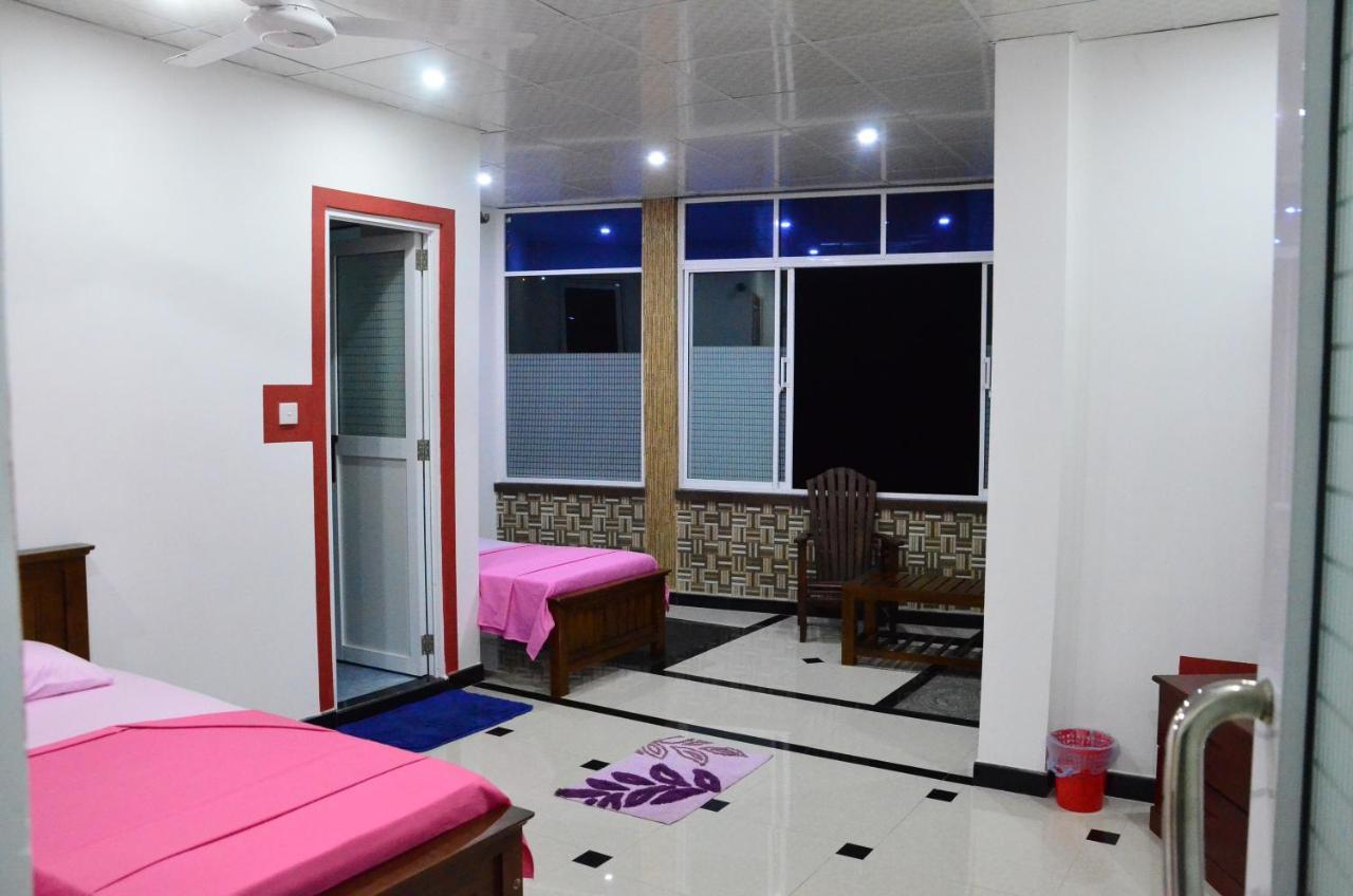 Kandyan Feel Free Homestay Luaran gambar